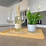 Sr Oasis 325 2 Bdr Penthouse With Sea View * 埃斯特波纳