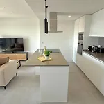 Sr Oasis 325 2 Bdr Penthouse With Sea View 埃斯特波纳