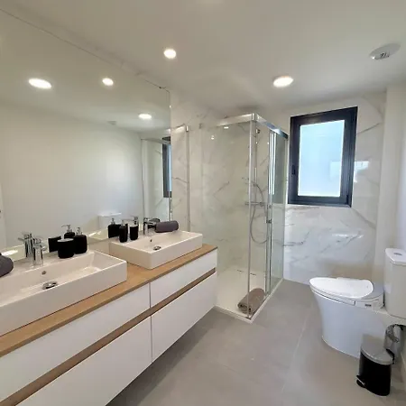 Sr Oasis 325 2 Bdr Penthouse With Sea View *
