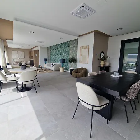 Apartment Sr Oasis 325 2 Bdr Penthouse With Sea View